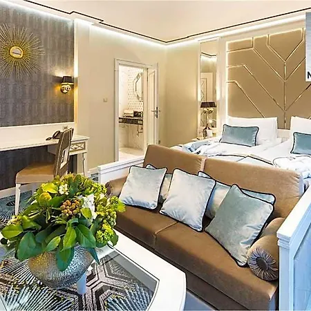 מלון Royal Baltic 4* Luxury Boutique 4*