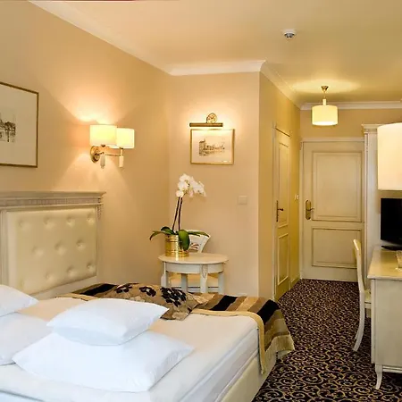 Royal Baltic 4* Luxury Boutique 4* אוסטקה