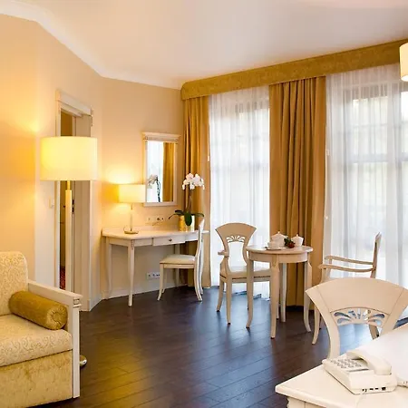 מלון Royal Baltic 4* Luxury Boutique
