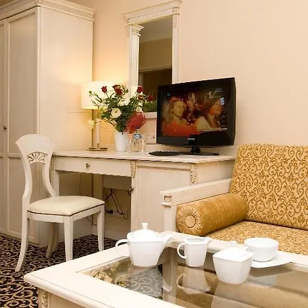 מלון Royal Baltic 4* Luxury Boutique אוסטקה