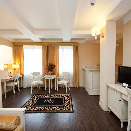 Royal Baltic 4* Luxury Boutique מלון