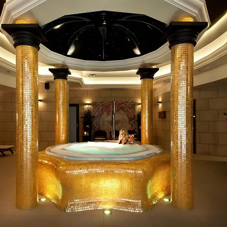 מלון Royal Baltic 4* Luxury Boutique אוסטקה